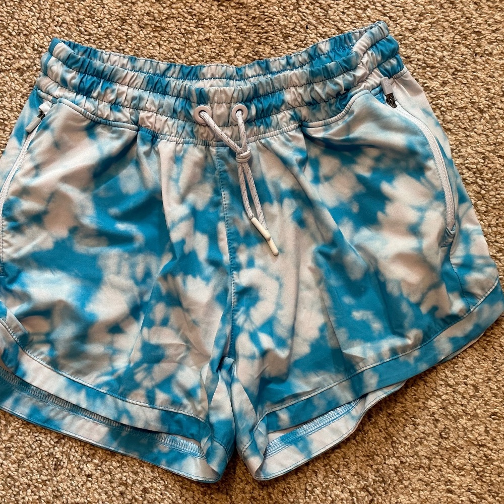 Athleta girl blue and white tie dye pre-owned shorts XL 14